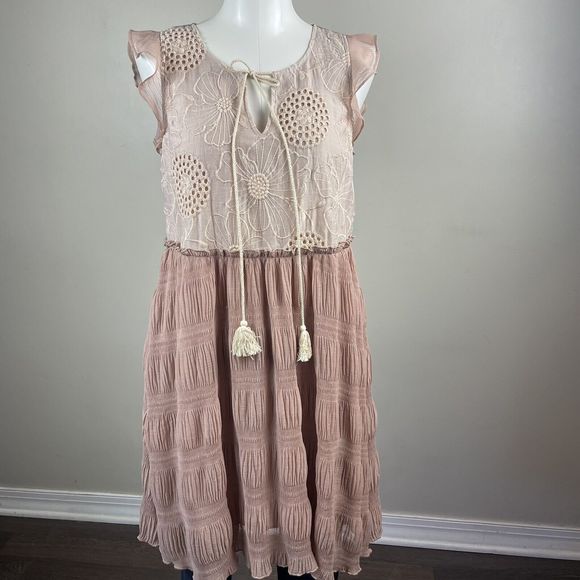 Mystree Size Small Taupe Ruffle Embroidered Dress Midi Boho Fairy - Picture 1 of 12